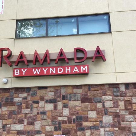 Hotel Ramada By Wyndham Bronx Terminal Nueva York Exterior foto